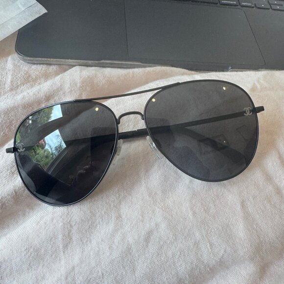 Chanel Pilot Aviator Glasses - Picture 3 of 4